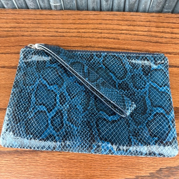 henri bendel Handbags - Henri Bendel Blue Snakeskin Embossed Leather Wristlet Pouch Clutch Bag